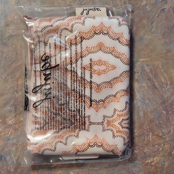 Ju-Ju-Be Coin Purse - Picture 2 of 2